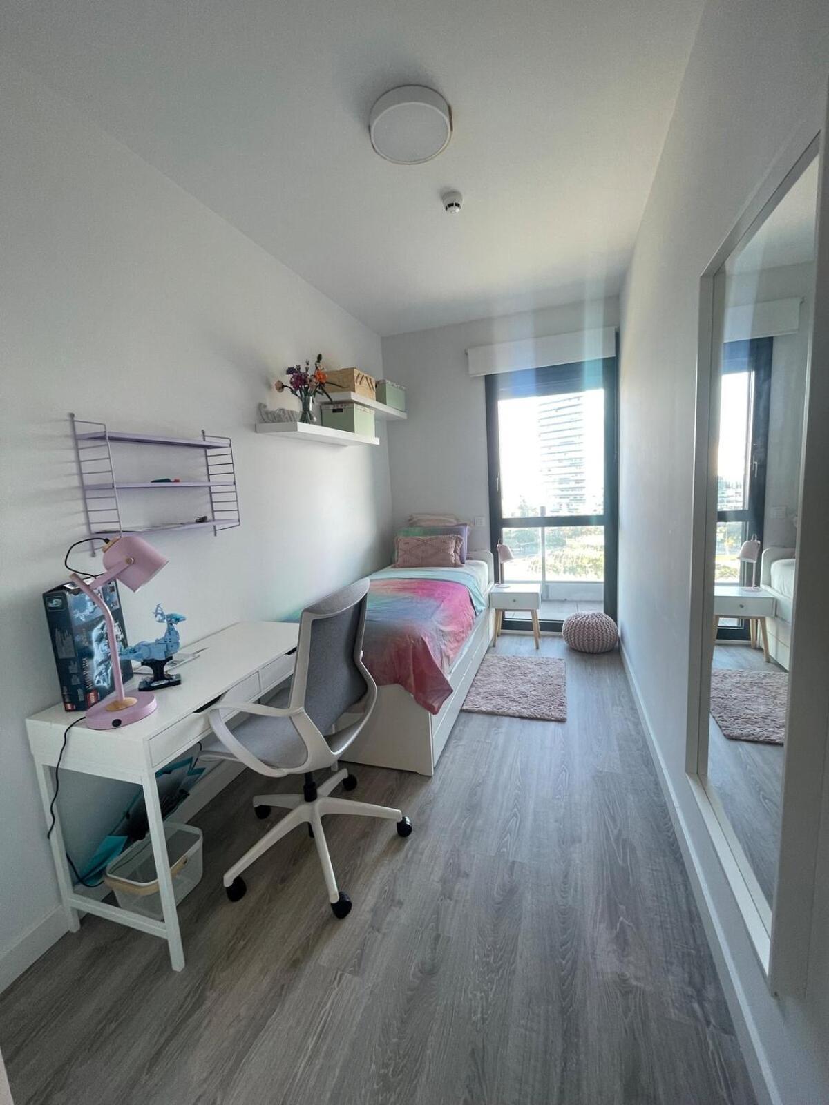 Apartamento Piso Luminoso En Hospitalet De Llobregat *