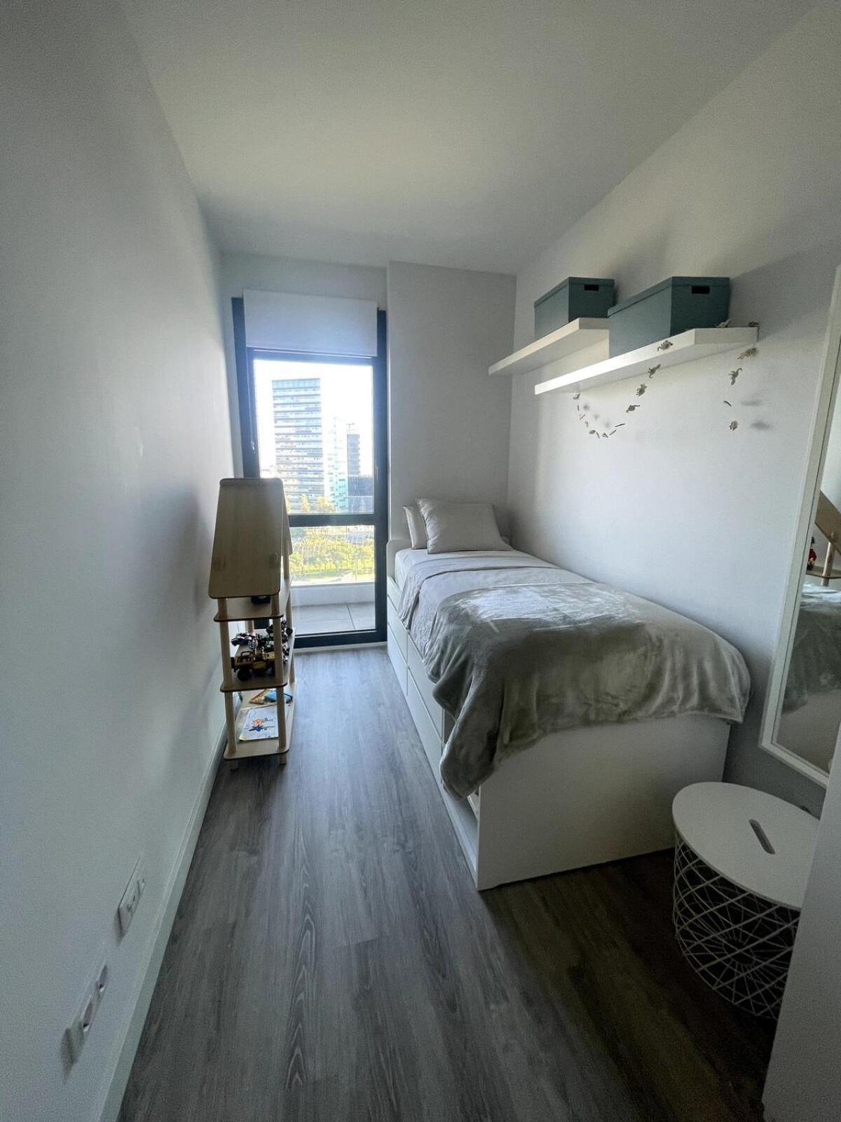 Apartamento Piso Luminoso En Hospitalet De Llobregat *