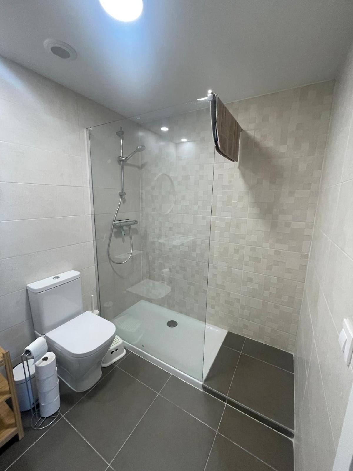 Apartamento Piso Luminoso En Hospitalet De Llobregat
